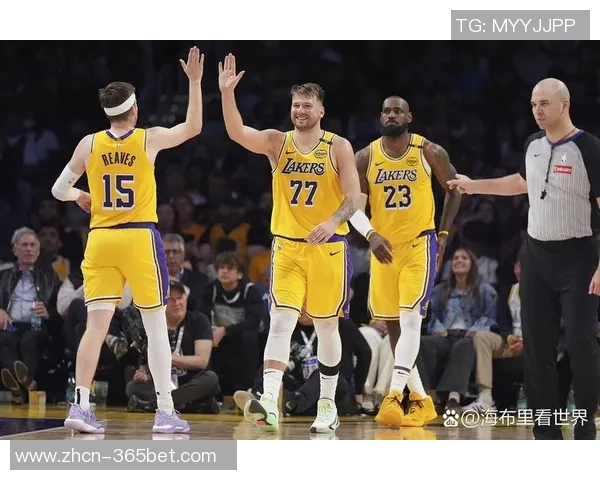 詹东里回归或助攻势如虹雷迪克防守提升之路仍需时日 詹东里回归或助攻势如虹雷迪克防守提升之路仍需时日