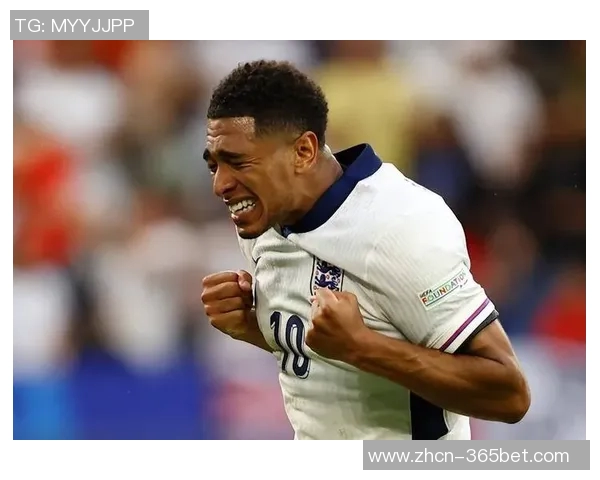 凯恩主动关心小贝林与特尔交流展现老好人本色 凯恩主动关心小贝林与特尔交流展现老好人本色