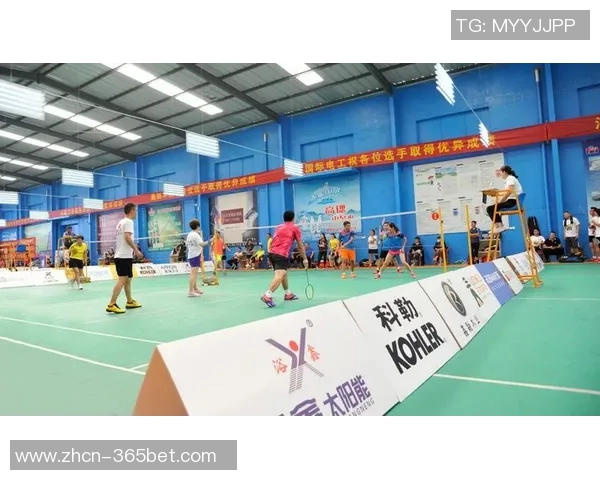 卢指导赞比尔对抗训练表现出色移动能力令人印象深刻 卢指导赞比尔对抗训练表现出色移动能力令人印象深刻