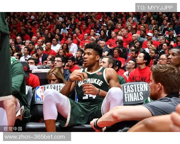 字母哥80年代复古风P图曝光发型绝对能上毕业纪念册引发热议