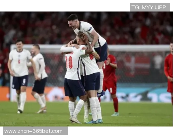 希勒评选英超最佳阵容哈兰德与B费领衔马奎尔和凯尔沃克也在其中 希勒评选英超最佳阵容哈兰德与B费领衔马奎尔和凯尔沃克也在其中