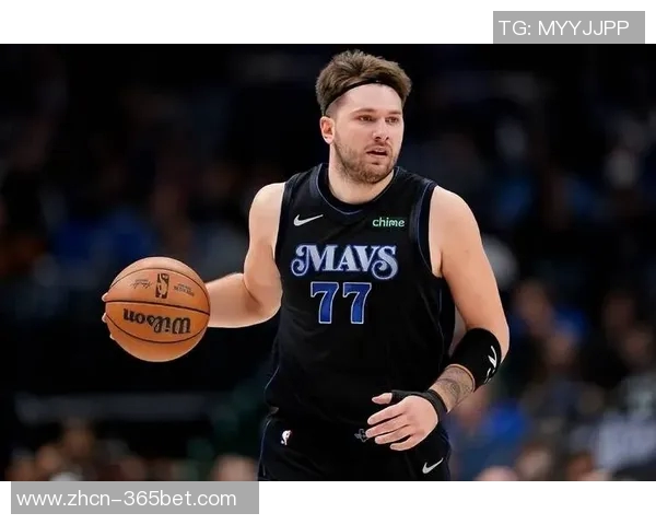 东契奇首节表现出色攻防兼备轻松拿下10分4板2助正负值高达6 东契奇首节表现出色攻防兼备轻松拿下10分4板2助正负值高达6