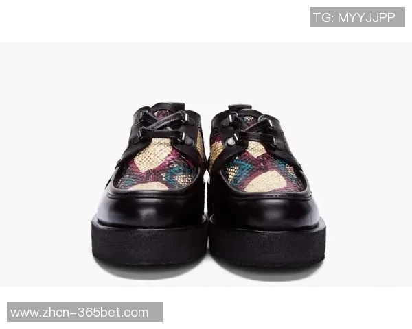 布克新款鞋履Book2SunsSpiridon复古风潮重现90年代经典设计